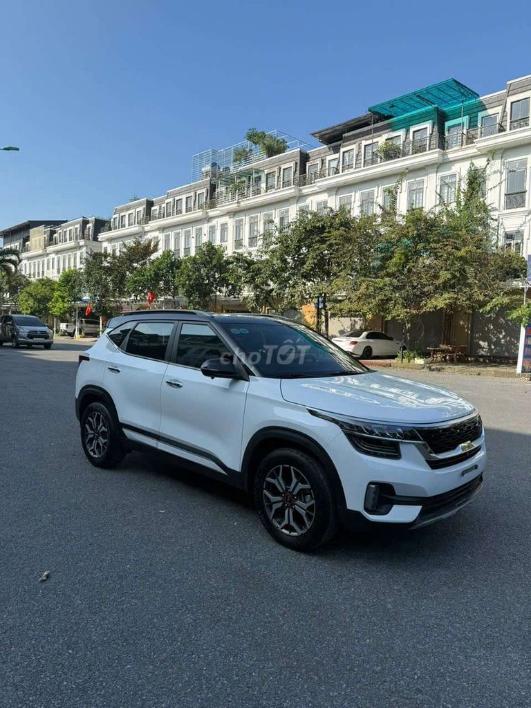 2023 Premium 1.6 AT - 12000 km. Mua bán Ô tô tại Huyện An Dương Hải Phòng được đăng bởi Mr Quý hình 4