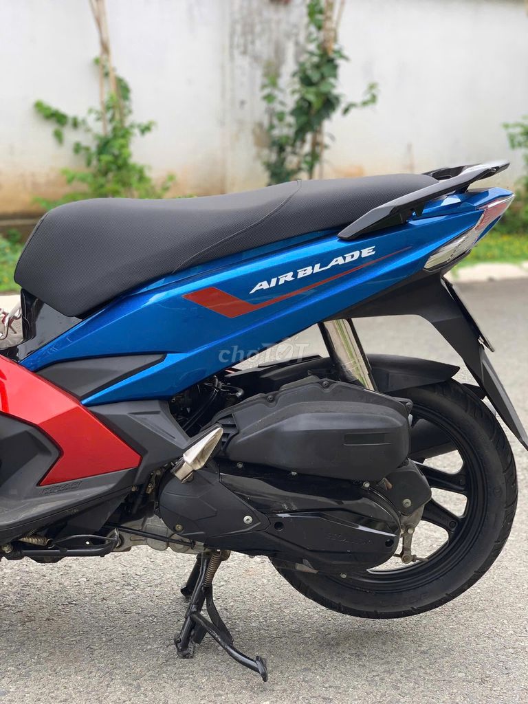 Honda Air Blade 2016 125 Đỏ Xanh. Mua bán Xe máy tại Huyện Trảng Bom Đồng Nai được đăng bởi Của Hàng Xe Máy U Phong hình 7