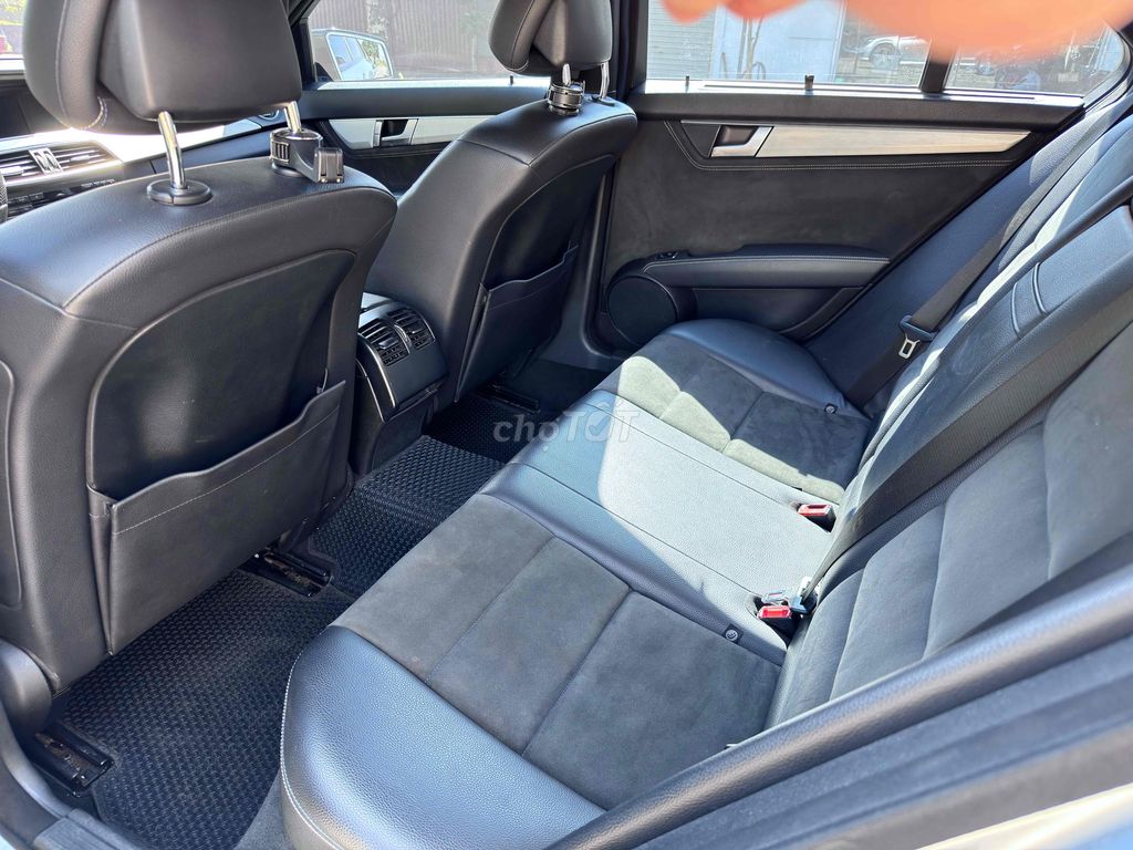 E cần bán Mercedes C200 Edition sx 2013 máy 1.8. Mua bán Ô tô tại Thị xã Kinh Môn Hải Dương được đăng bởi Dũng BMW hình 7