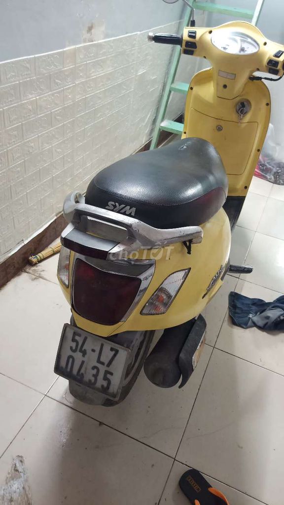 SYM Attila màu Vàng. Mua bán Xe máy tại Huyện Bình Chánh Tp Hồ Chí Minh được đăng bởi nguyễn thị thanh nga hình 4