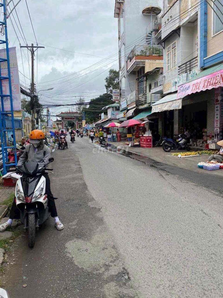 Nhà Góc Hoàn Công Ngay Chợ Bình Thuỷ