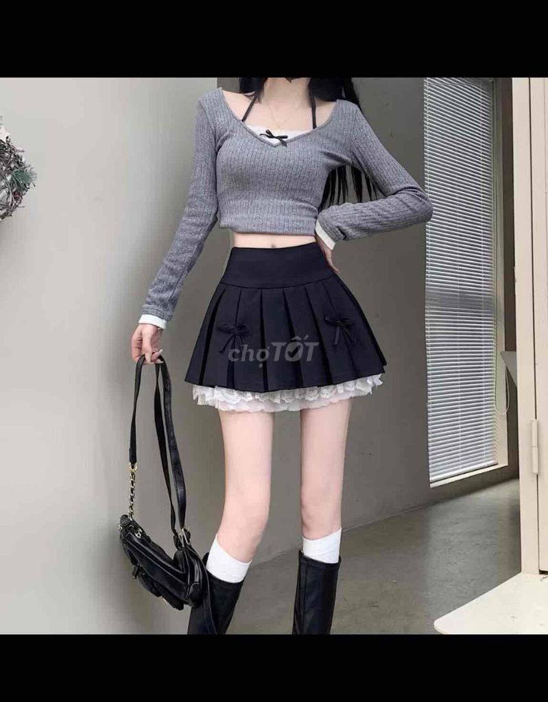 Chân váy Nữ Vải Đen Trẻ trung. Mua bán Quần áo tại Quận 8 Tp Hồ Chí Minh được đăng bởi Trâm Trần Thị Bích hình 1