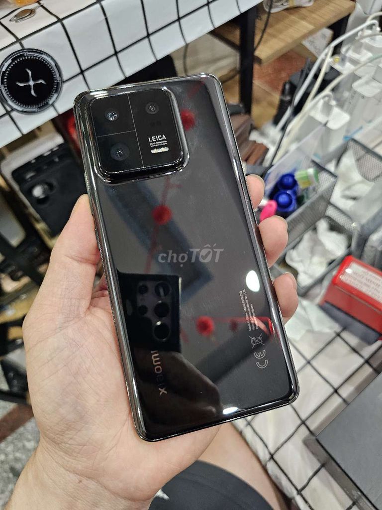 Xiaomi 13 Pro 5G BẢN 12G/256G V/N ZIN ĐẸP BH /2027. Mua bán Điện thoại tại Quận Tân Phú Tp Hồ Chí Minh được đăng bởi Ngô Minh Mobile  hình 1