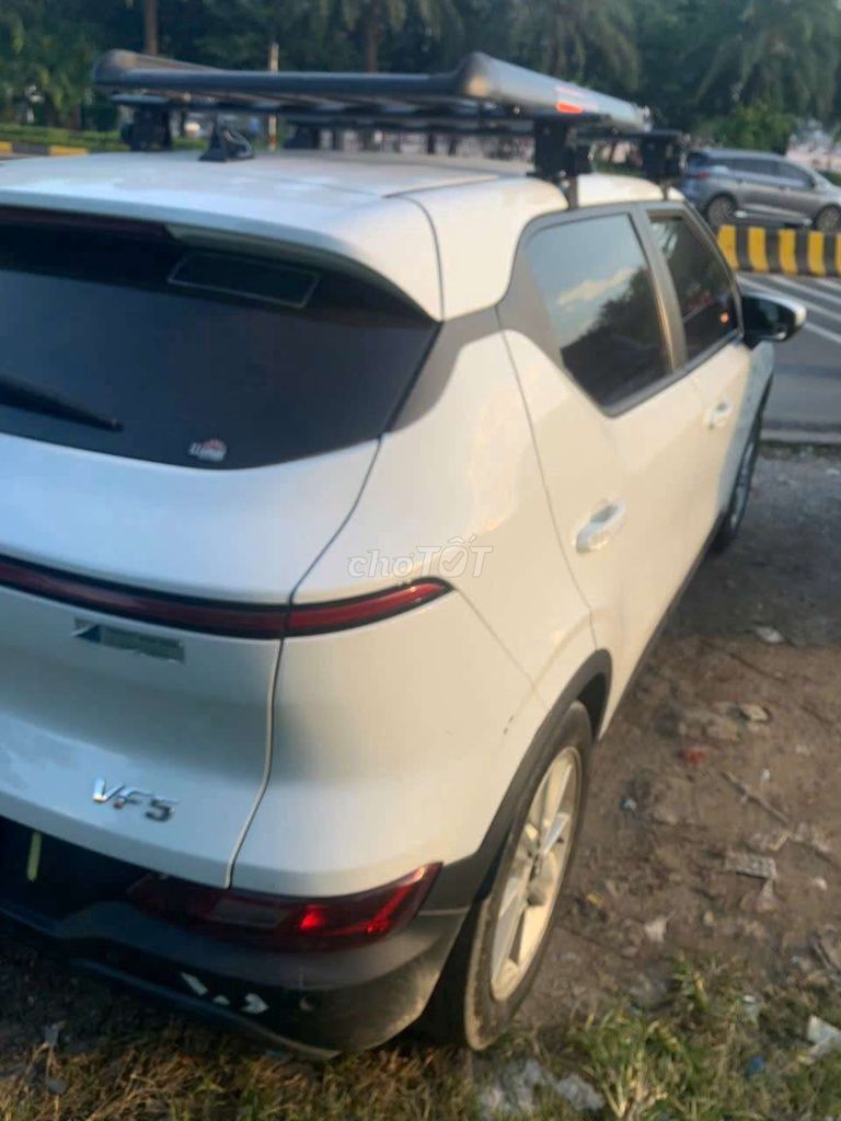 VinFast VF5 Plus Trắng. Mua bán Ô tô tại Quận Hoàng Mai Hà Nội được đăng bởi Tiến Hoàng hình 1