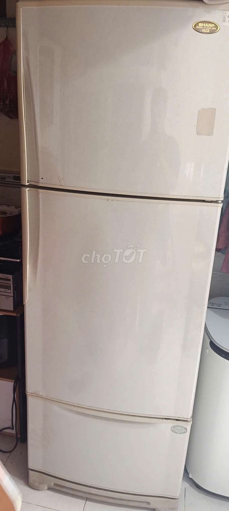 Tủ lạnh Sharp nội địa 3 ngăn nội địa. Mua bán Tủ lạnh tại Quận 12 Tp Hồ Chí Minh được đăng bởi Tommy hình 1