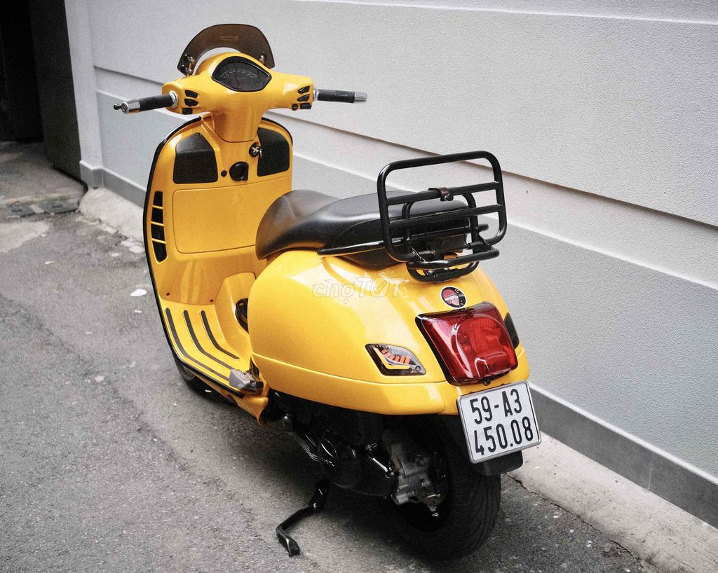 Vespa GTS 300 chính chủ bảo dưỡng kỹ