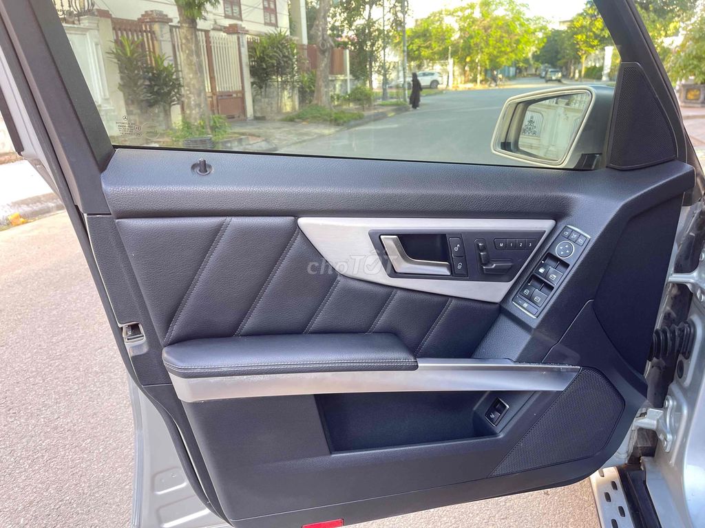 bán mẹc GLK 250/4matic.máy 2.0 zin 100%. Mua bán Ô tô tại Huyện An Dương Hải Phòng được đăng bởi Kiên hình 8