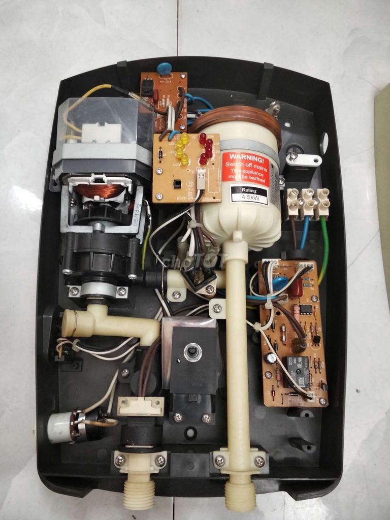 Máy tắm nước nóng Centon WH8668ep. Mua bán Thiết bị vệ sinh, nhà tắm tại Huyện Hóc Môn Tp Hồ Chí Minh được đăng bởi  Trí cường  hình 1