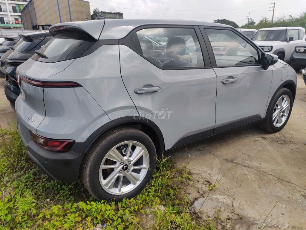 Vinfast VF5 2025 MÀU XÁM XI MĂNG SẴN XE HỒ SƠ. Mua bán Xe điện tại Huyện Thường Tín Hà Nội được đăng bởi Nguyễn Tín hình 4