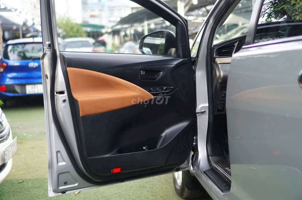 25.000 km. Toyota Innova 2018 Bạc. Mua bán Ô tô tại Quận Bình Tân Tp Hồ Chí Minh được đăng bởi LÂM TUẤN VINH hình 4