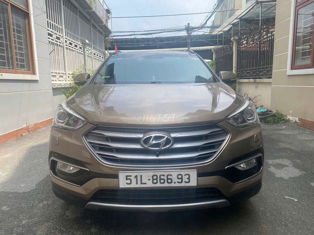 Hyundai Santafe 2.4l 2 cầu SX 2017 trả trước 240tr. Mua bán Ô tô tại Quận 12 Tp Hồ Chí Minh được đăng bởi Khoa Võ hình 2
