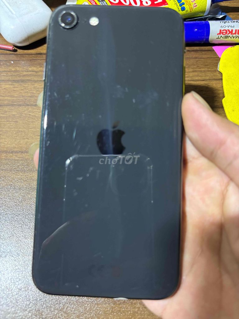 Apple iPhone SE 2020 64GB Đen có nhận giao lưu. Mua bán Điện thoại tại Quận Bình Tân Tp Hồ Chí Minh được đăng bởi Bình Tân hình 1