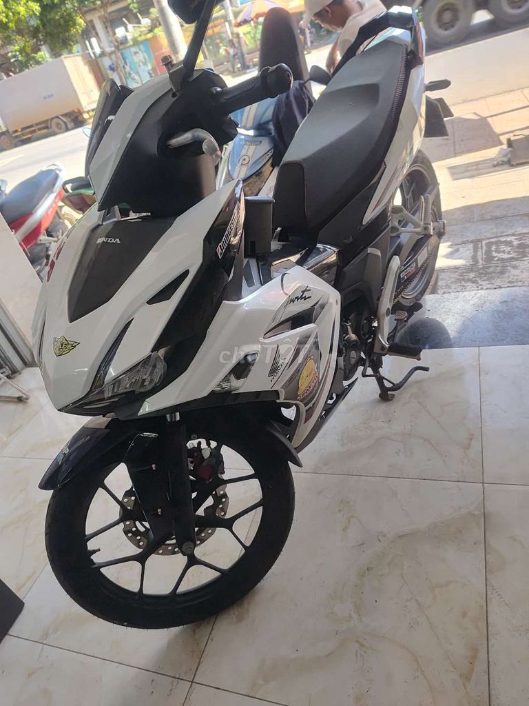 V3 khóa thông minh chất zin. Mua bán Xe máy tại Huyện Di Linh Lâm Đồng được đăng bởi xe  khánh ngọc và uy vũ hình 3