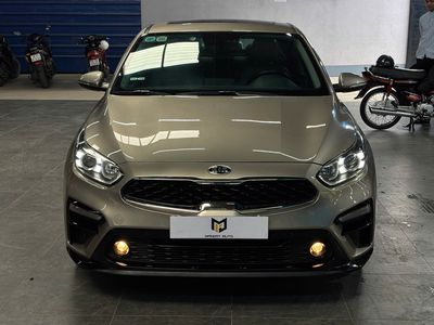 Kia Cerato 2019 1.6 AT Luxury - 20000 km. Mua bán Ô tô tại Huyện Hóc Môn Tp Hồ Chí Minh được đăng bởi Đạt