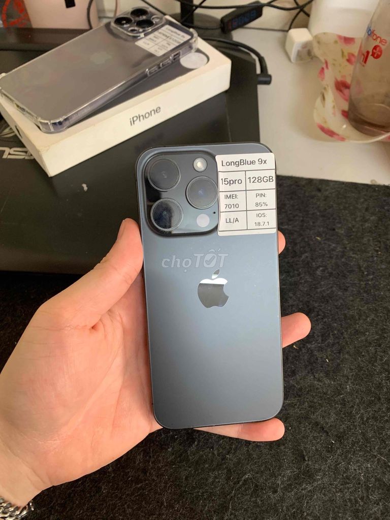iPhone 15 Pro Đen 128GB - Bản Quốc Tế. Mua bán Điện thoại tại Quận Cầu Giấy Hà Nội được đăng bởi Long blue 9x hình 1