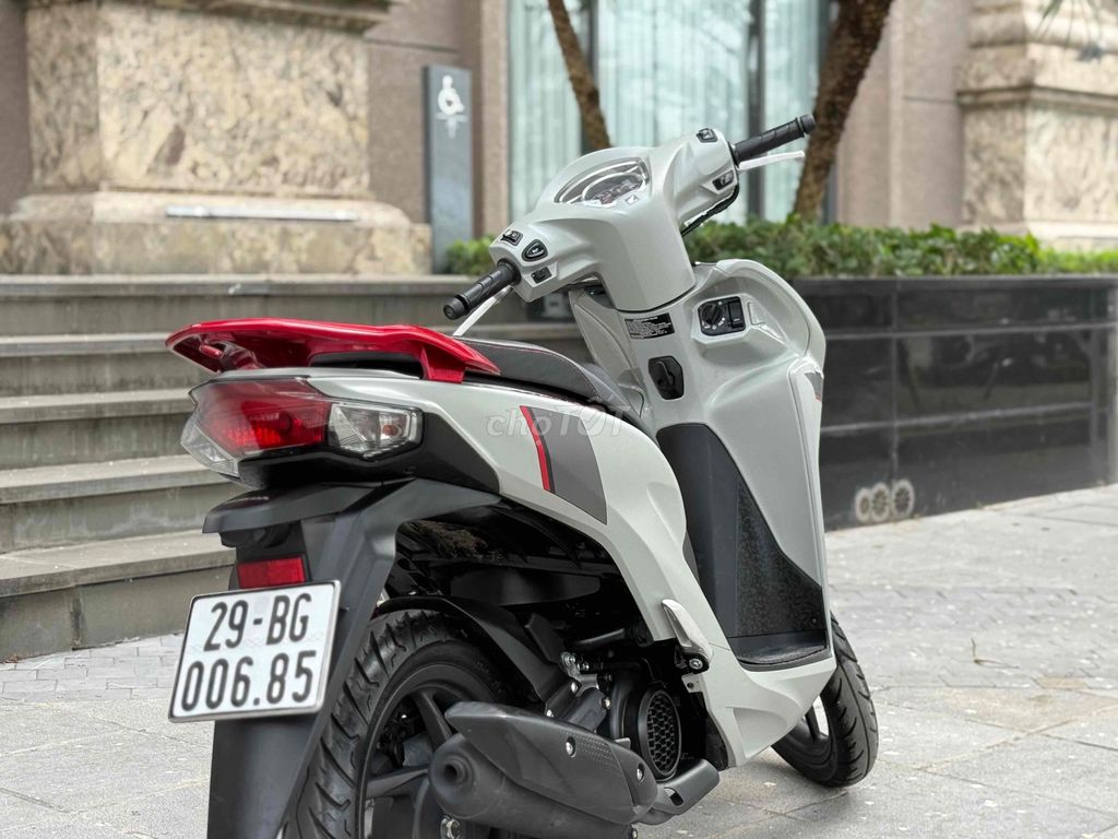 Honda Vision Sporty 2024 Xám 6000km 29BG. Mua bán Xe máy tại Quận Ba Đình Hà Nội được đăng bởi Xe Máy Nam Thi hình 9