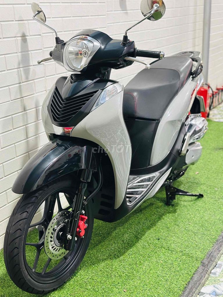 cần bán sh mode ABS, hỗ trợ trả góp. Mua bán Xe máy tại Thành phố Đồng Xoài Bình Phước được đăng bởi Ly Hai hình 2