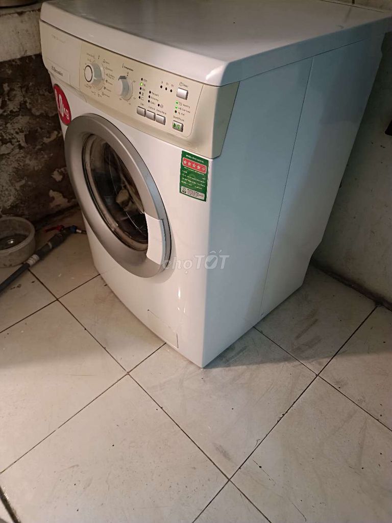 Máy giặt 8kg cửa ngang electrolux cần bán