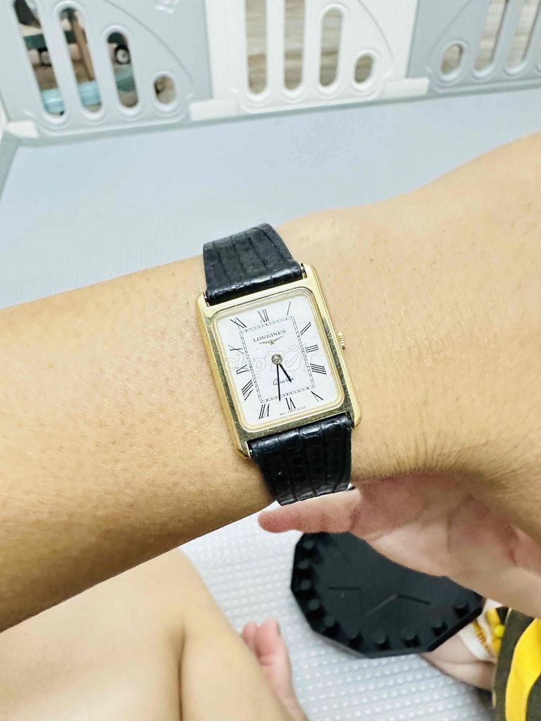 Đồng hồ Longines Tank Nữ bọc vàng. Mua bán Đồng hồ tại Thành phố Nam Định Nam Định được đăng bởi anh trần hình 1