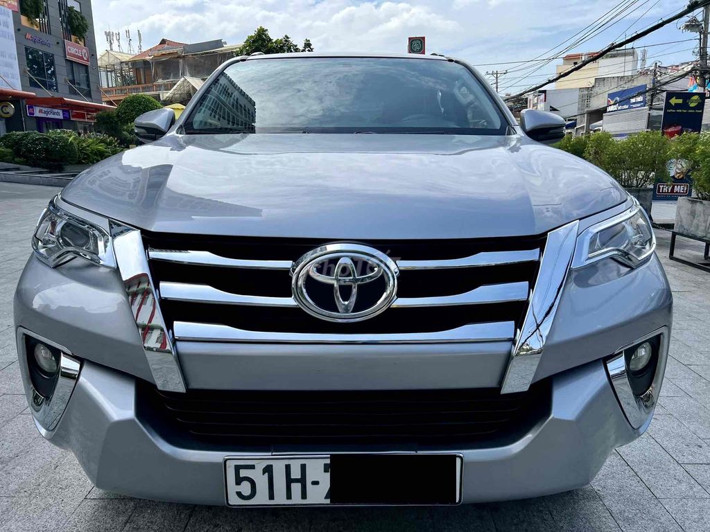 Fortuner  đời 12/2019 máy dầu số sàn không k.doanh