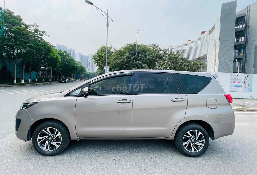 Toyota Innova 2021 E 2.0 MT - màu Đồng. Mua bán Ô tô tại Quận Cầu Giấy Hà Nội được đăng bởi CHỢ ÔTÔ CẦU GIẤY hình 7