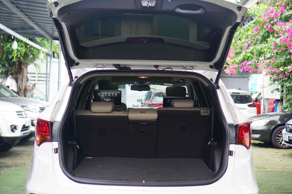 Hyundai Santa Fe 2016 2.2 AT 4WD - 90000 km. Mua bán Ô tô tại Quận Bình Tân Tp Hồ Chí Minh được đăng bởi Long  hình 5