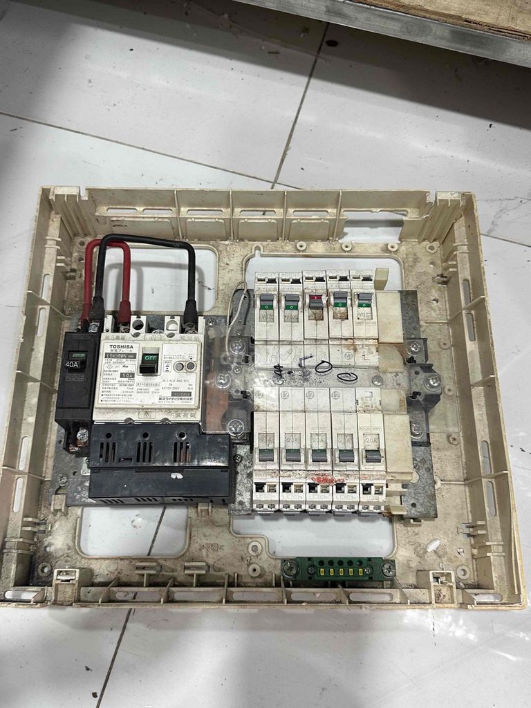Cầu dao Toshiba LBK58WN 40A.bán mù. Mua bán Nội thất, đồ gia dụng khác tại Quận Phú Nhuận Tp Hồ Chí Minh được đăng bởi Bông Lê hình 1