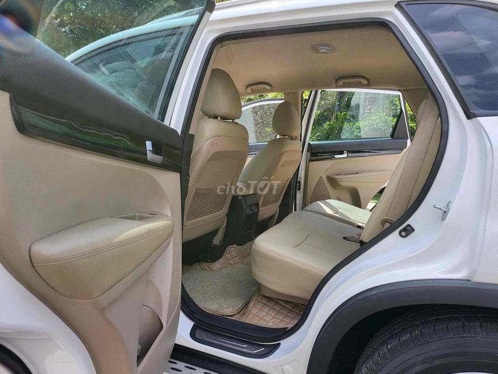 Kia Sorento đk lần đầu t8.2017 máy xăng . Mới 98%. Mua bán Ô tô tại Quận 10 Tp Hồ Chí Minh được đăng bởi Quỳnh Như hình 11