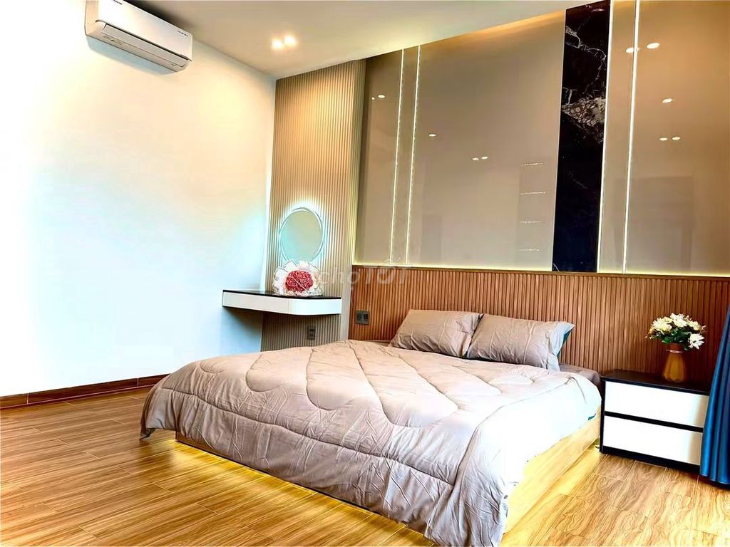 Furnished 4-bedroom house on Nguyễn Hữu Thọ — photo 6
