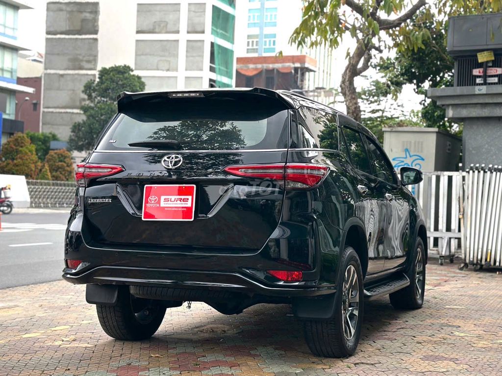 Toyota Fortuner 2021 Legender 2.4 4X2AT - 85265 km. Mua bán Ô tô tại Huyện Hóc Môn Tp Hồ Chí Minh được đăng bởi Vũ Phong Toyota Sure Xe Cũ Chính Hãng hình 6