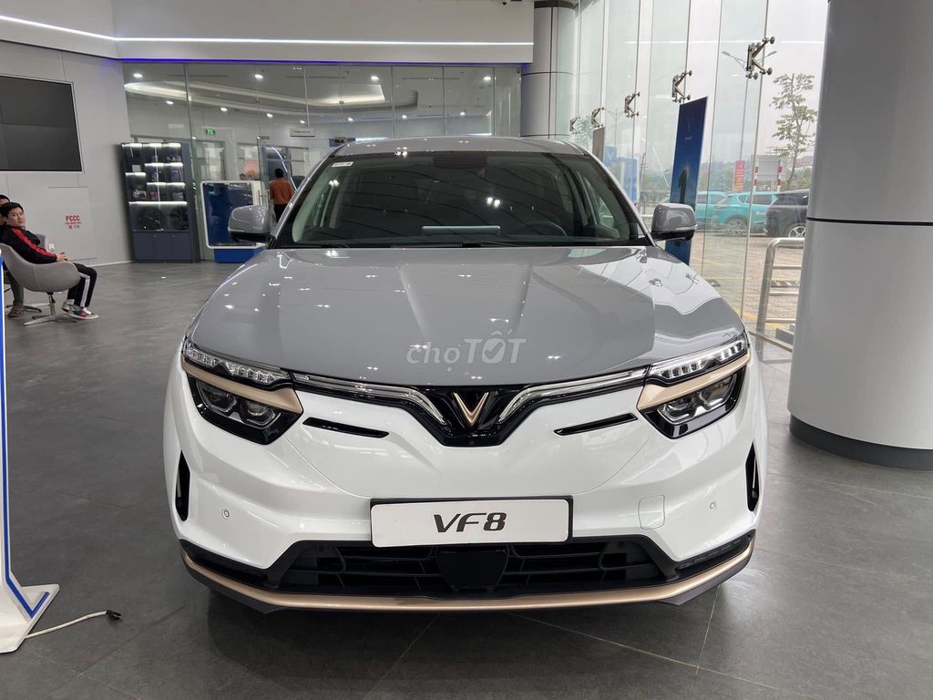 VinFast VF8 Eco vay lãi suất 4.8%/3năm. Mua bán Ô tô tại Quận 12 Tp Hồ Chí Minh được đăng bởi Vinfast Phan Trọng Tuệ Q12 hình 5