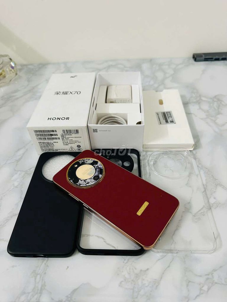 Honor X70 Đỏ gold 8-128 full box sạc bán/gl. Mua bán Điện thoại tại Thành phố Thủ Dầu Một Bình Dương được đăng bởi Tien Minh hình 1