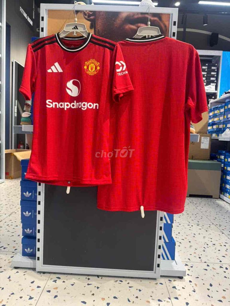Áo bóng đá Adidas Manchester United Nam Đỏ. Mua bán Quần áo tại Huyện Củ Chi Tp Hồ Chí Minh được đăng bởi Khánh hình 1