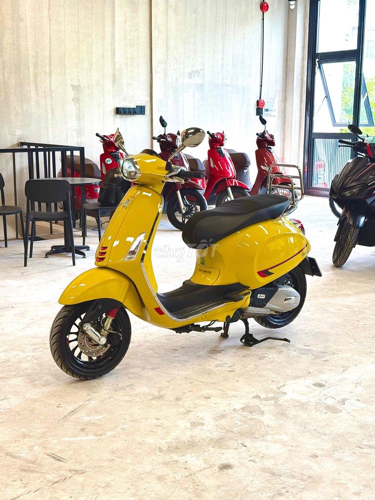 Vespa Sprint 125 đăng kí 2021 chạy ít. Mua bán Xe máy tại Thành phố Thủ Đức Tp Hồ Chí Minh được đăng bởi iMotorbike Khang hình 2
