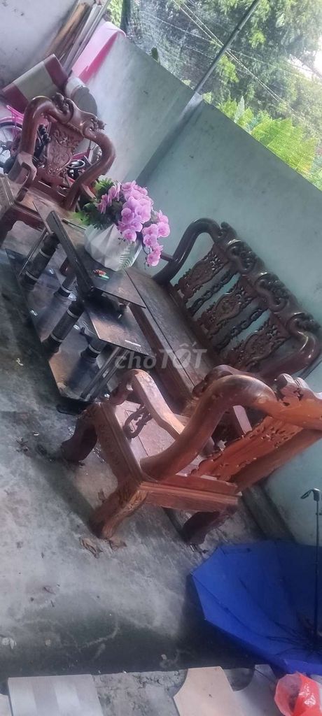 Bộ bàn ghế gỗ màu Nâu. Mua bán Bàn ghế tại Huyện Yên Dũng Bắc Giang được đăng bởi Thao Khau hình 1