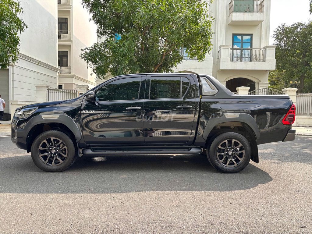 Bán Toyota Hilux 2021 Adventure 2.8 AT 4X4 Đen. Mua bán Ô tô tại Thành phố Thủ Đức Tp Hồ Chí Minh được đăng bởi Đinh Ngọc Tuyển hình 2