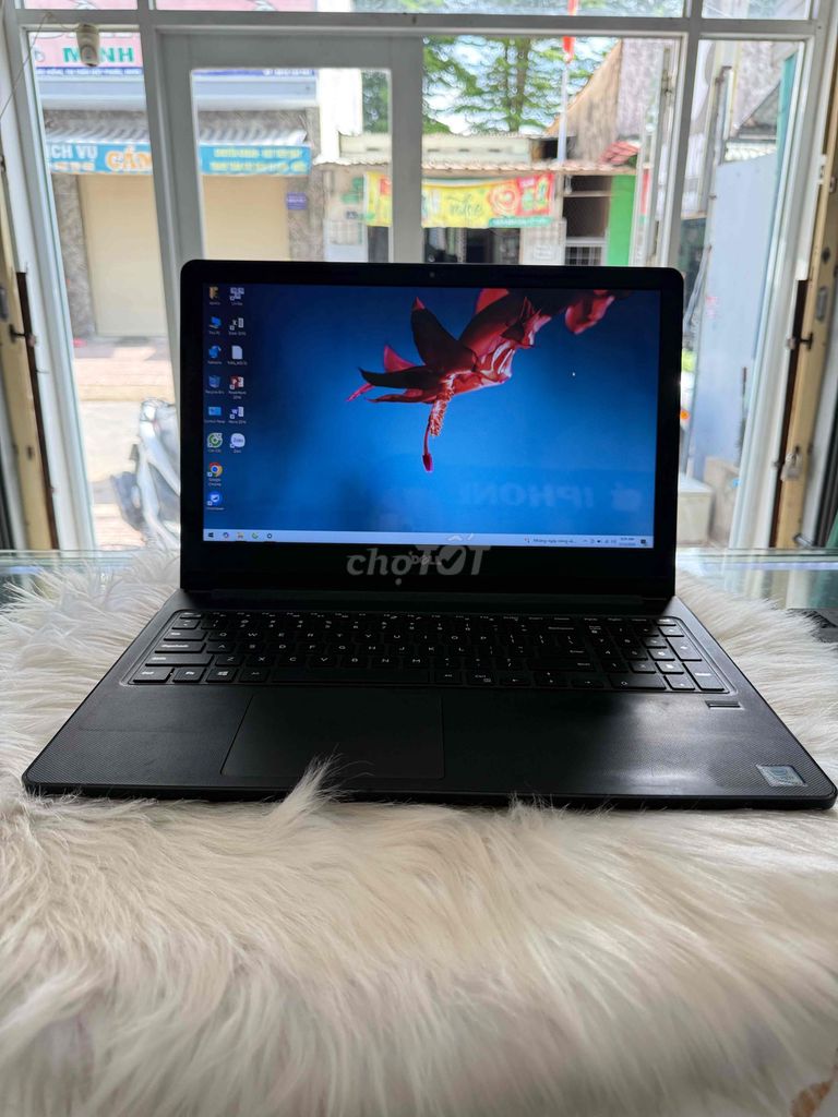 Dell Vostro 15 - 3568 i7 Gen 7 8GB Đen. Mua bán Laptop tại Huyện Nhơn Trạch Đồng Nai được đăng bởi Lê cường mobile hình 1
