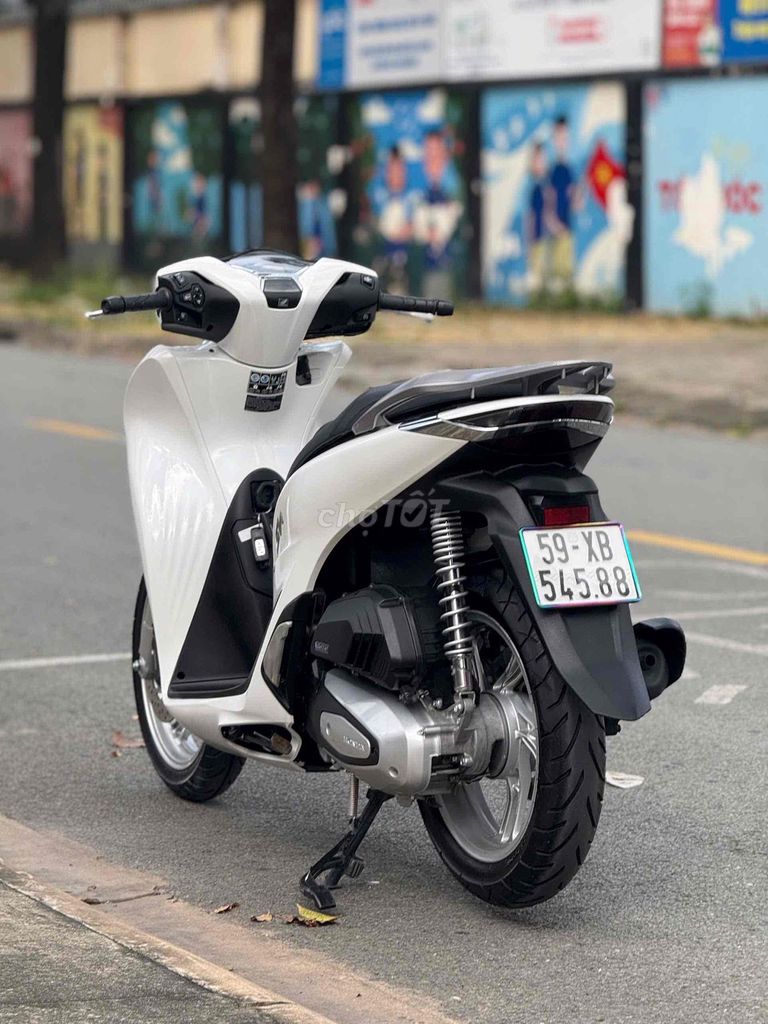 SH 160i ĐK CUỐI 2024 LIKE NEW BSTP. Mua bán Xe máy tại Thành phố Thủ Đức Tp Hồ Chí Minh được đăng bởi Vũ Vũ hình 3