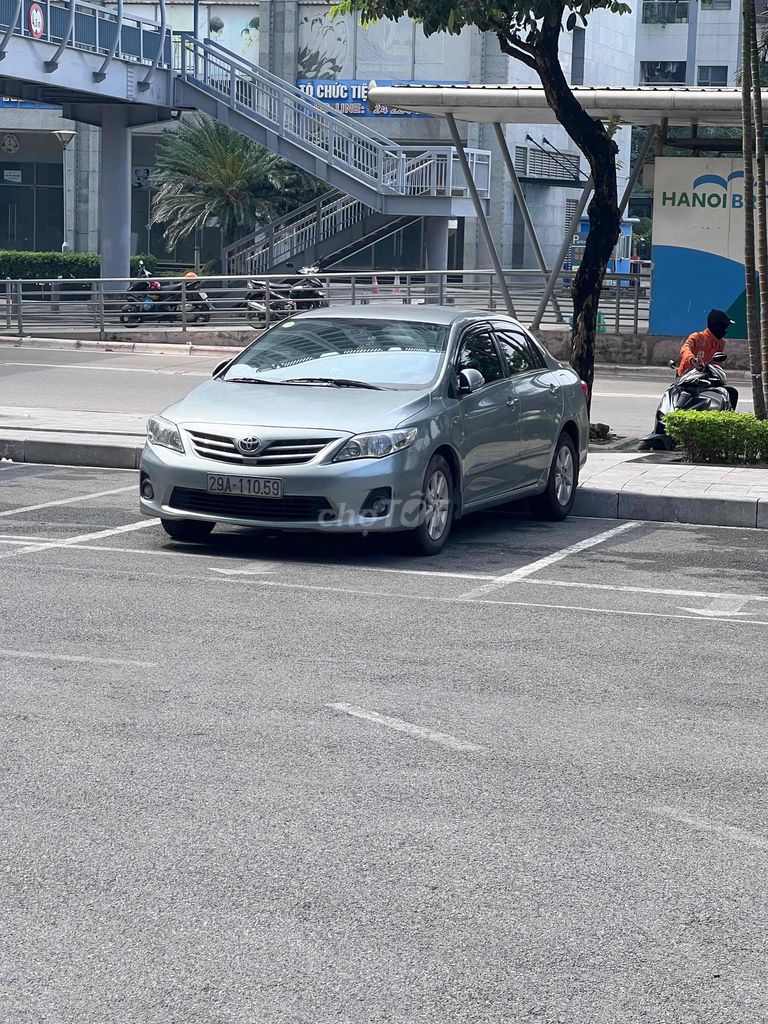 Toyota Corolla Altis Bạc 110000 km