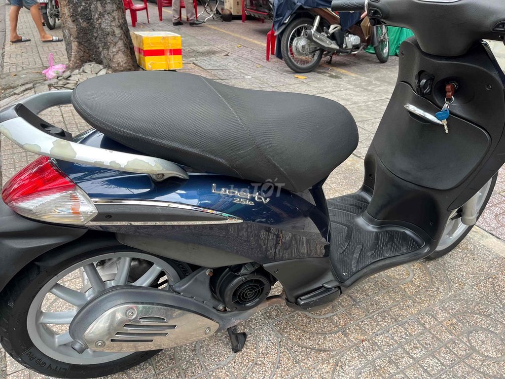 Piaggio Liberty 2013 Xanh đậm BSTP. Mua bán Xe máy tại Quận 5 Tp Hồ Chí Minh được đăng bởi SH cafe hình 11