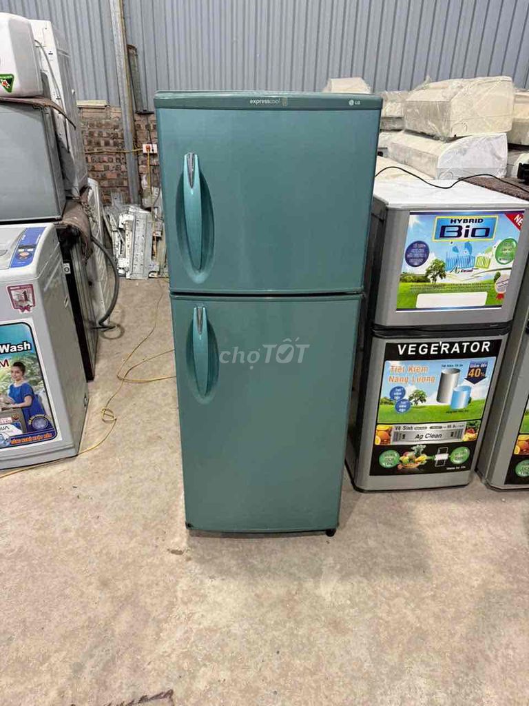 thanh lý tủ lạnh LG 200l giá 1tr550. Mua bán Tủ lạnh tại Quận Hai Bà Trưng Hà Nội được đăng bởi e lê 286 nguyễn xiển hình 1