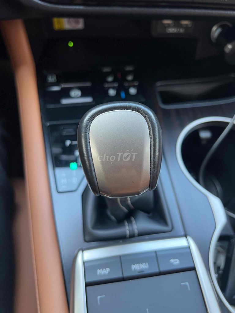 Lexus RX 2021 300 - 40000 km. Mua bán Ô tô tại undefined undefined được đăng bởi Cửa hàng Đại Tín Auto hình 8