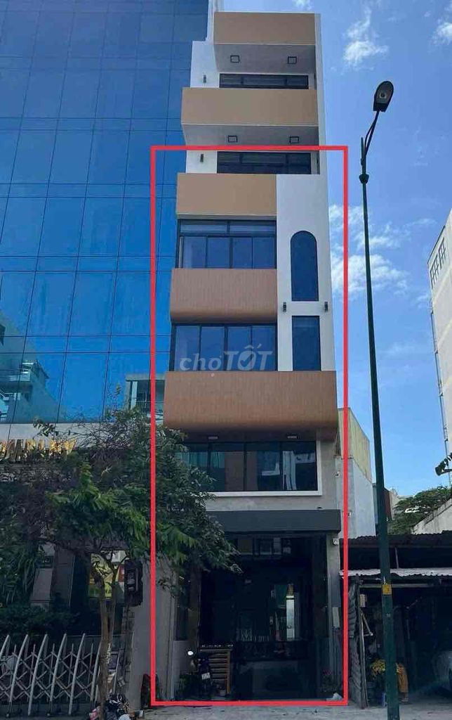 Cho thuê văn phòng mặt tiền đường Bạch Đằng, sân bay Tân Sơn Nhất