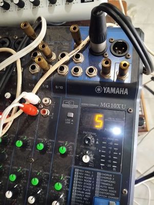 Mixer mua mà không biết sử dụng sau nên giờ bán. Mua bán Tivi, Âm thanh tại Huyện Phước Long Bạc Liêu được đăng bởi Liem