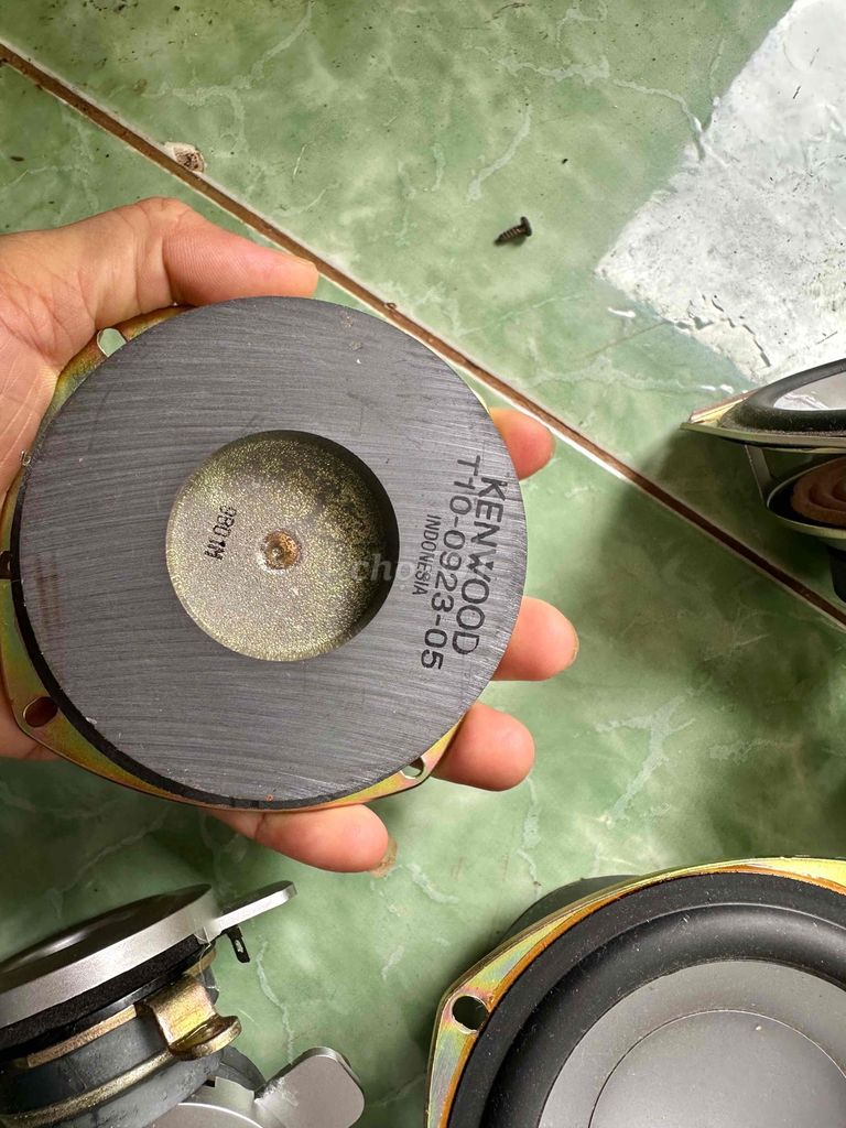 củ loa bass trep Nhật. Mua bán Tivi, Âm thanh tại Thành phố Buôn Ma Thuột Đắk Lắk được đăng bởi Hiếu hình 6