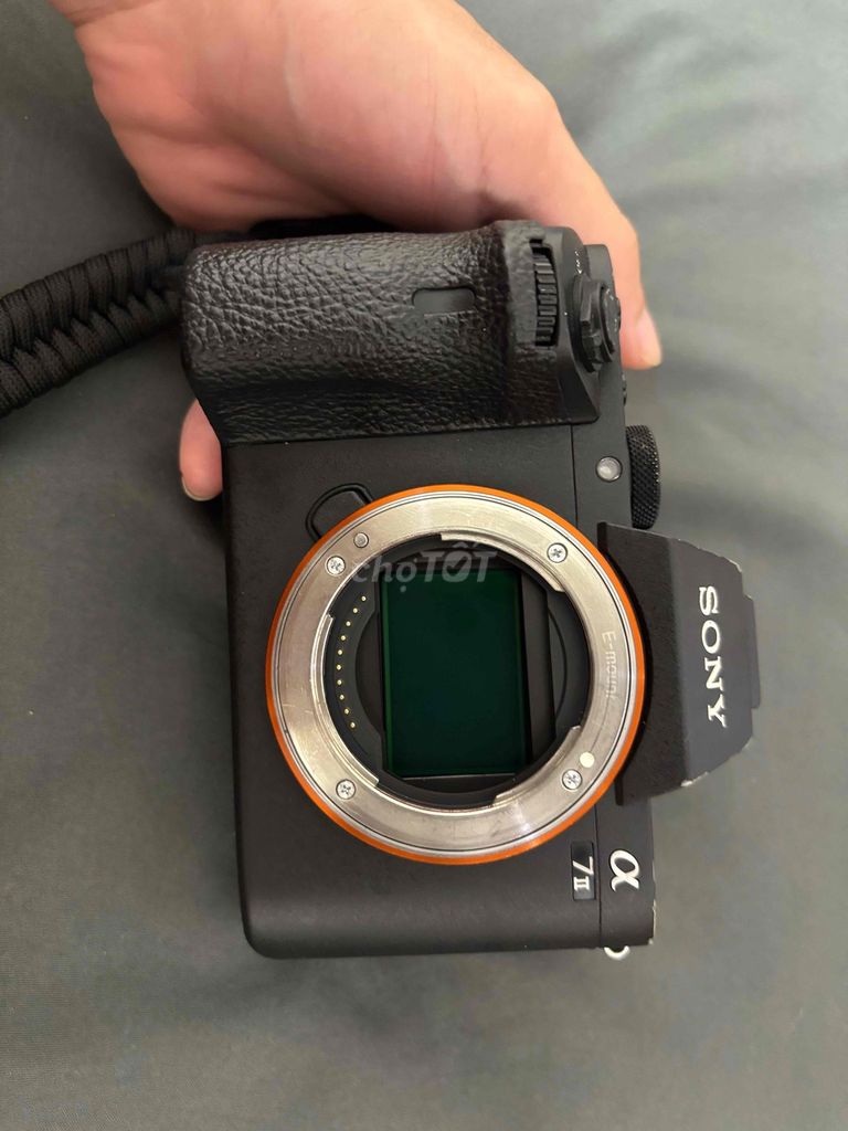 Máy ảnh Sony A7ii Đen 23k. Mua bán Máy ảnh, Máy quay tại Quận Hà Đông Hà Nội được đăng bởi Đào Ngọc Thông hình 1