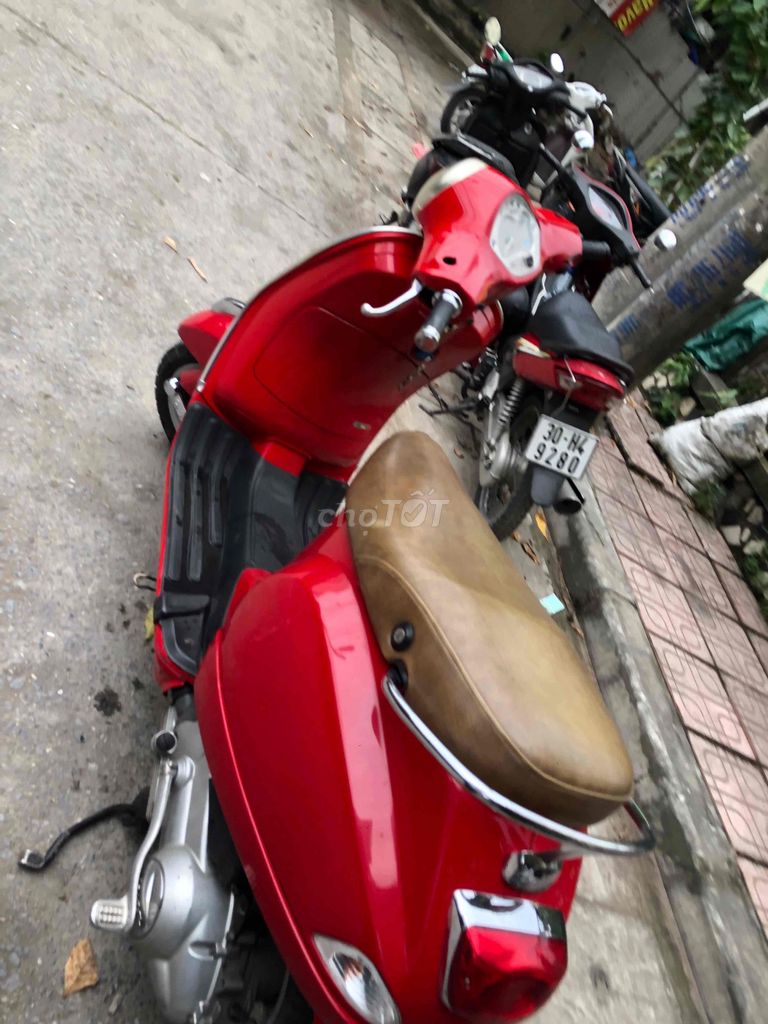 nhà thừa xe máy vespa lx bán cho ai cần. Mua bán Xe máy tại Quận Hai Bà Trưng Hà Nội được đăng bởi trường hình 6