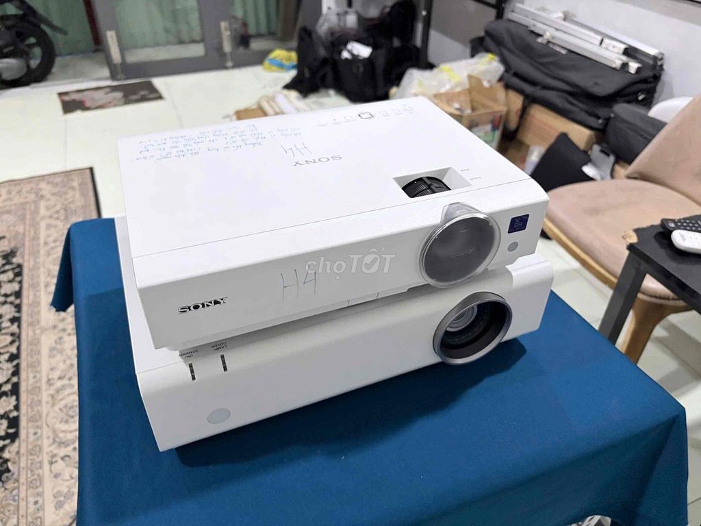 Máy chiếu Sony VPL-DX100 2300 Ansi Lumen. Mua bán Đồ dùng văn phòng tại Thành phố Vũng Tàu Bà Rịa - Vũng Tàu được đăng bởi Đồ Điện Tử Gia Đình Vũng Tàu hình 1