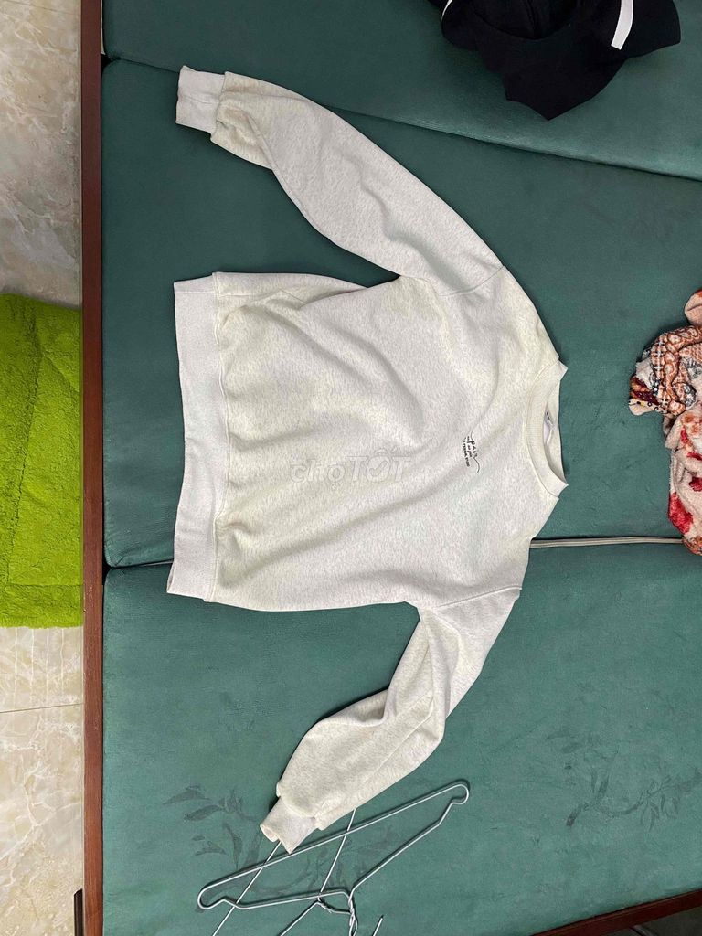 Áo Sweater Nam/Nữ size M. Mua bán Quần áo tại Huyện Dầu Tiếng Bình Dương được đăng bởi Bạch Trung Hiếu hình 1