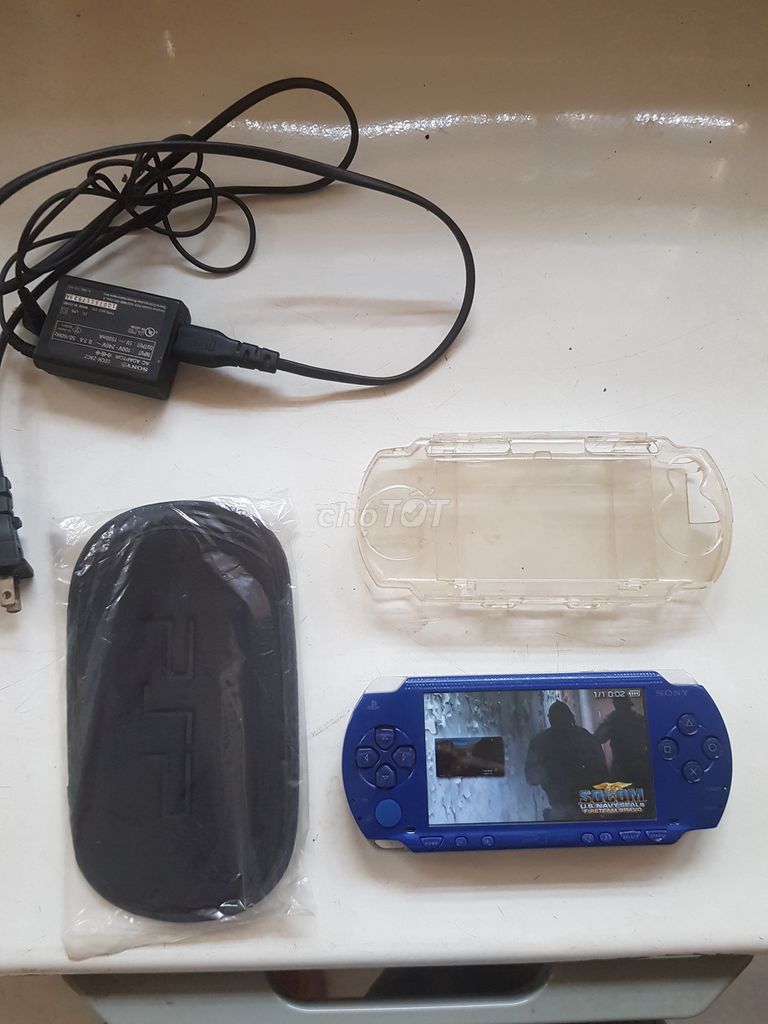 Psp 1000 hack full thẻ nhớ 32 g + phụ kiện